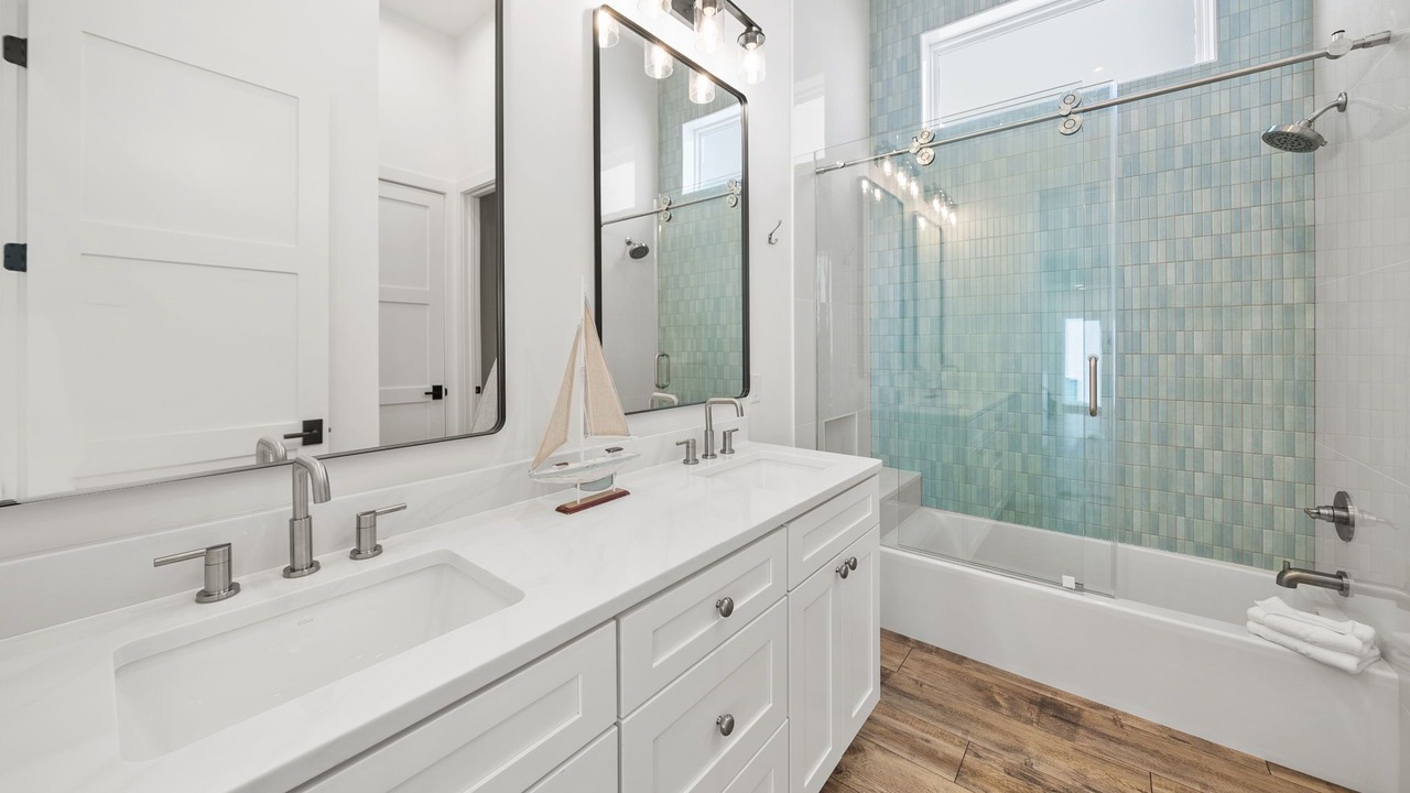 Photo of Bathroom in Biltmore Beach