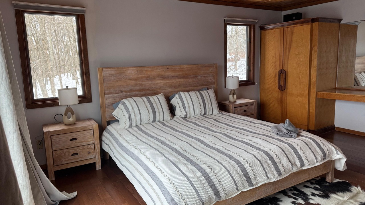 Photo of Bedroom in Bovina Center
