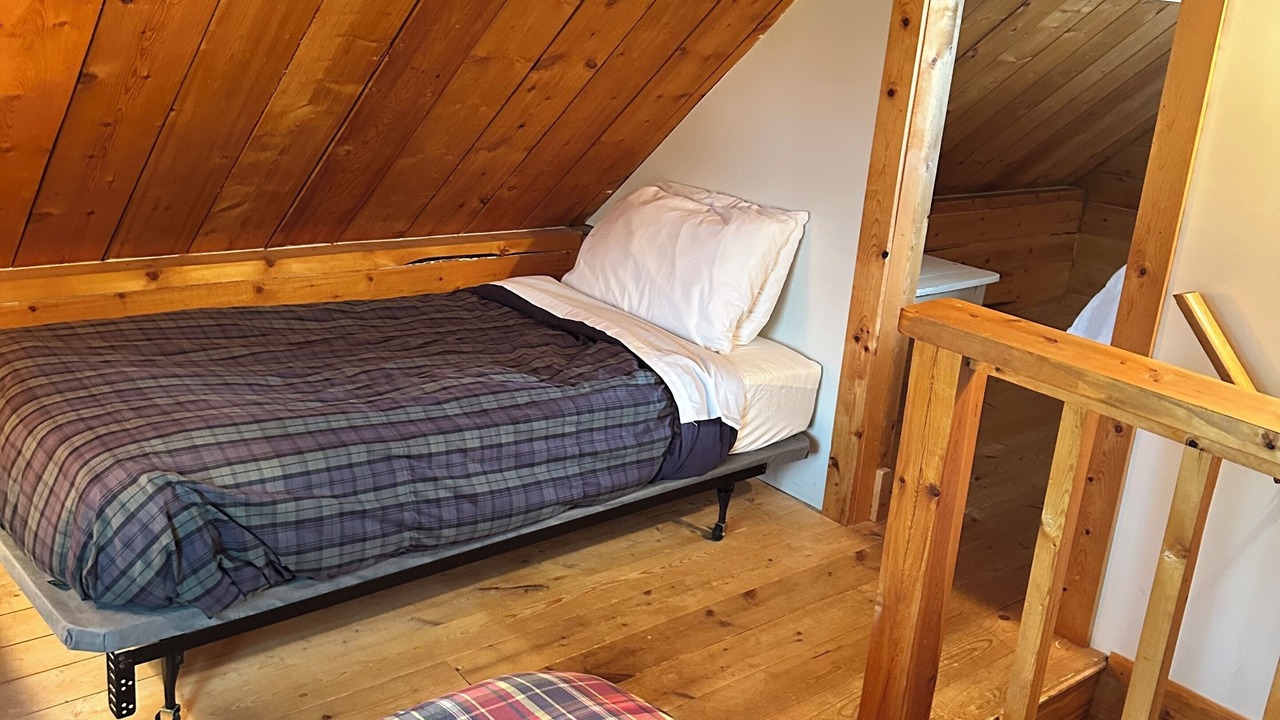 Photo of Bedroom in Homer