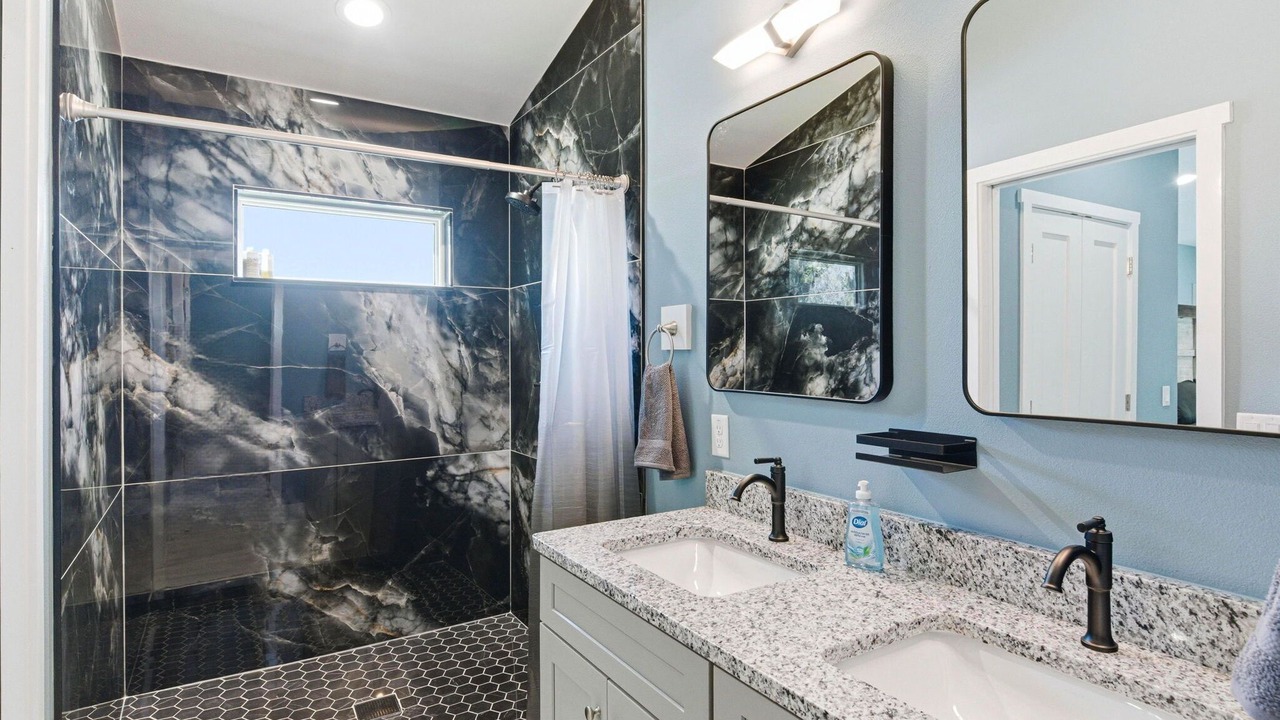 Photo of Bathroom in Old Homosassa