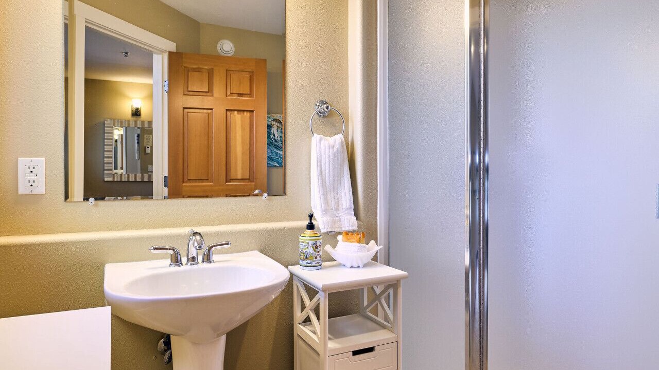 Photo of Bathroom in Homer