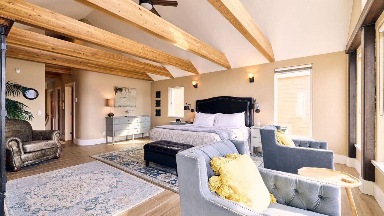 Photo of Bedroom in Homer