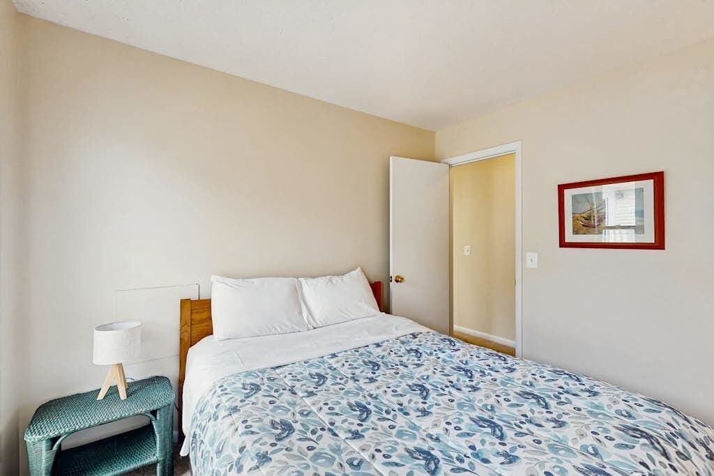 Photo of Bedroom in South Bethany Harbor