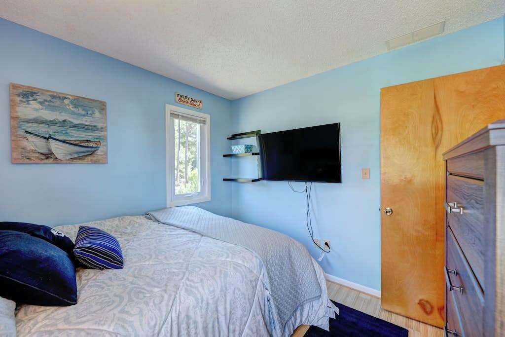 Photo of Bedroom in Sandpiper Pines