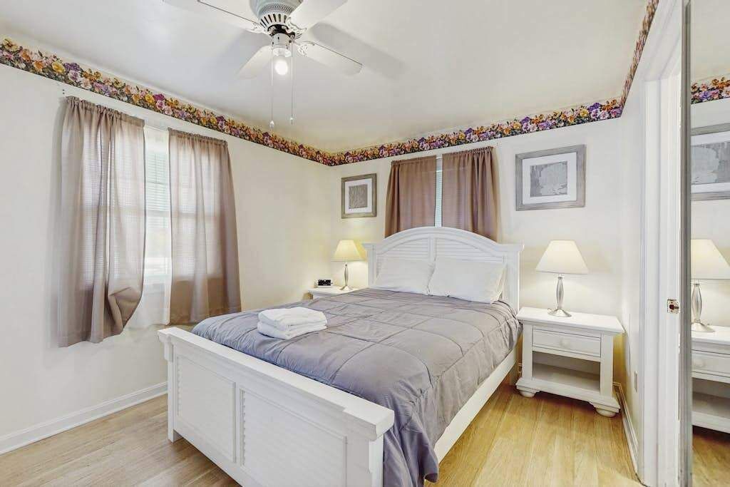 Photo of Bedroom in Fenwick Island