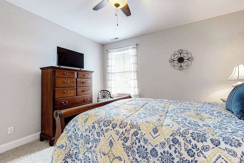 Photo of Bedroom in Sun Ridge