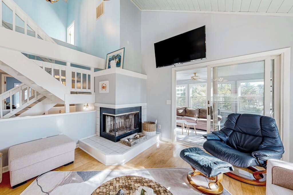 Photo of Livingroom in Sandpiper Pines