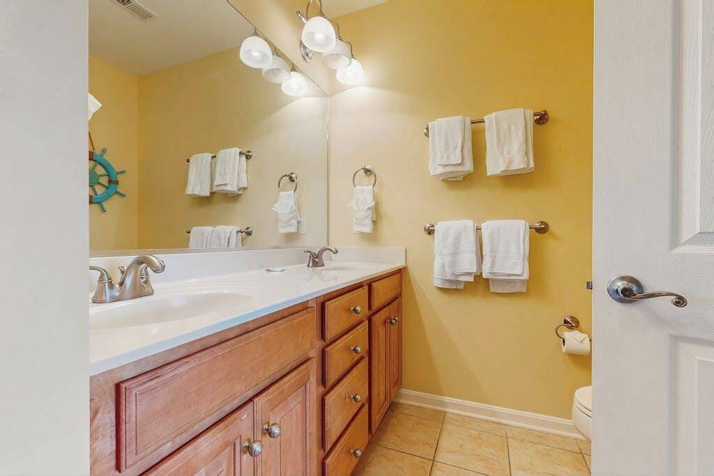 Photo of Bathroom in Sun Ridge