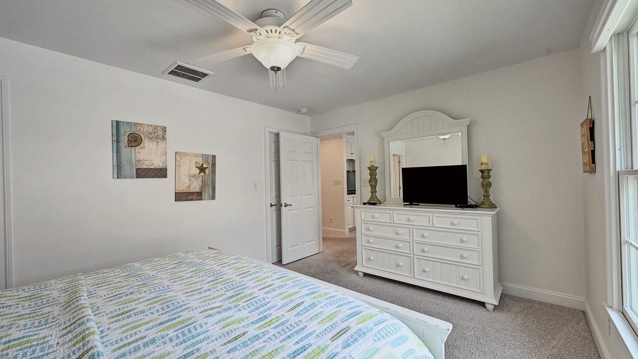 Photo of Bedroom in Sun Ridge