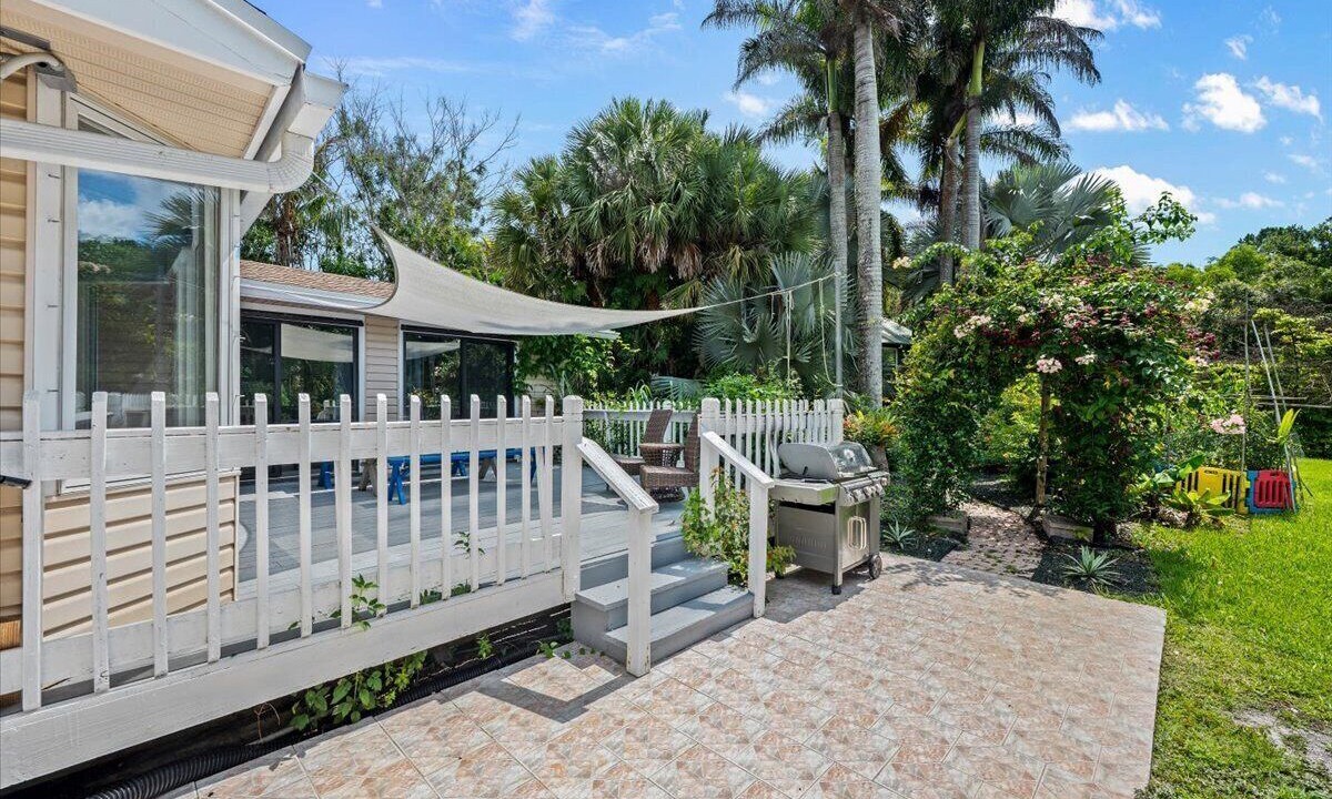 Photo of Patio Balcony in Jupiter Farms