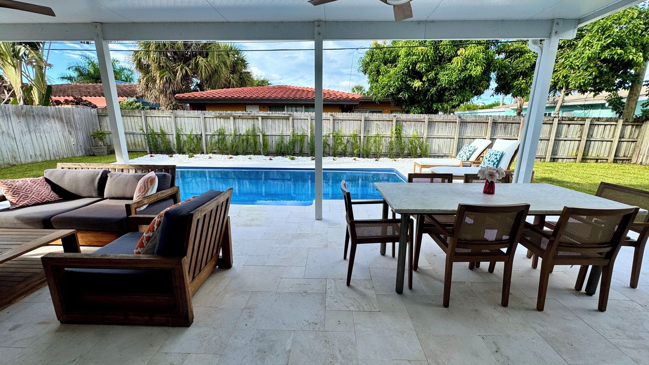 Photo of Outdoor in Santa Barbara Estates