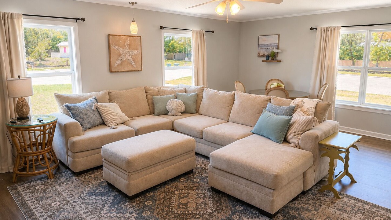 Photo of Livingroom in Mary Esther
