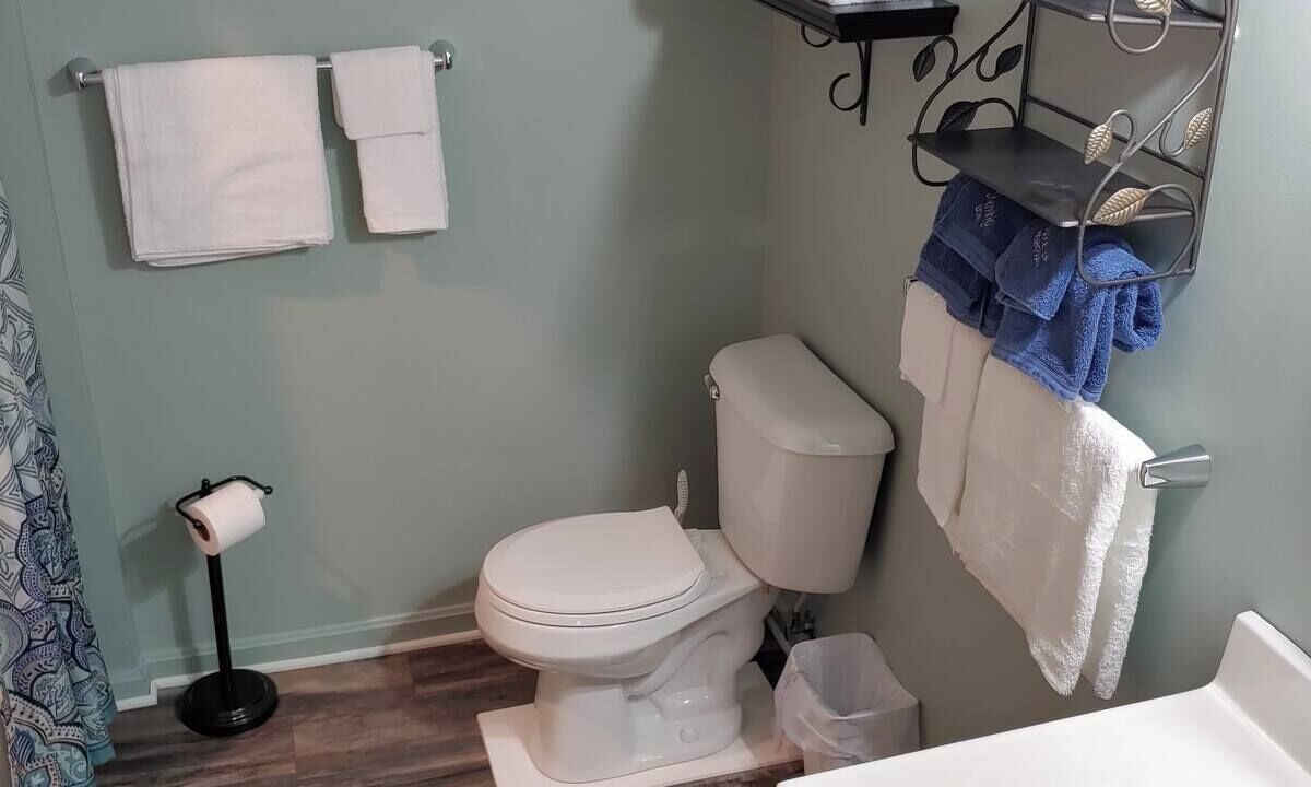 Photo of Bathroom in Dry Ridge