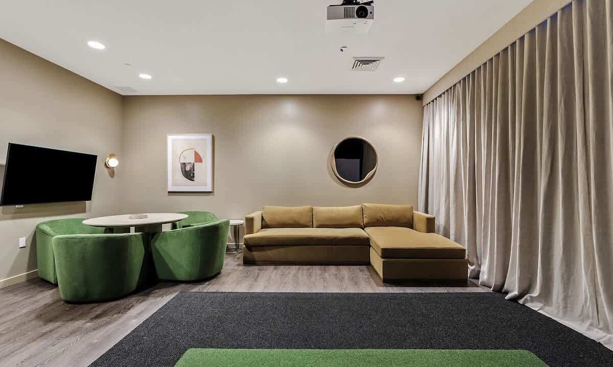 Photo of Livingroom in Downtown Phoenix