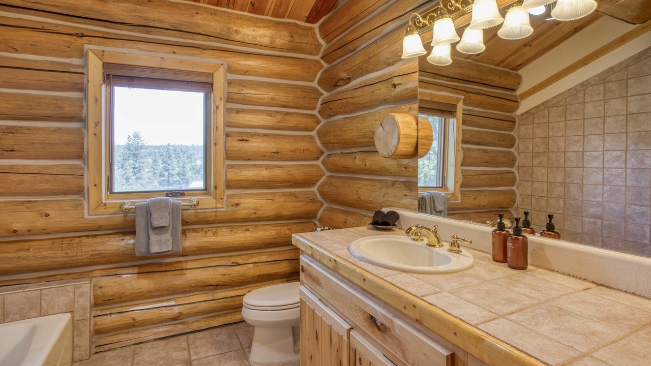 Photo of Bathroom in Pagosa Meadows IV