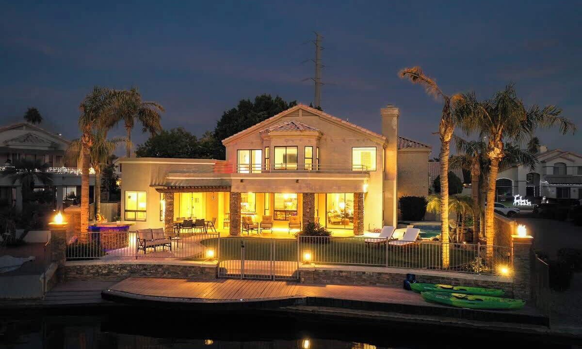 Photo of Outdoor in Crystal Shores
