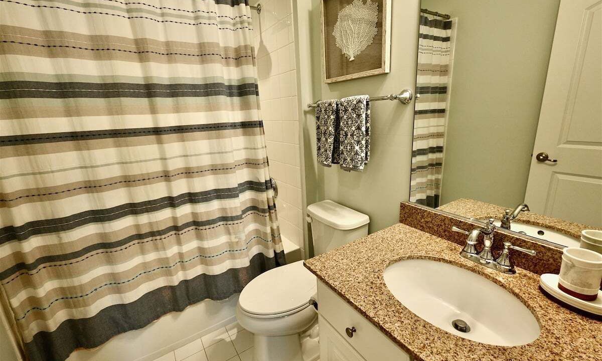 Photo of Bathroom in Sun Ridge