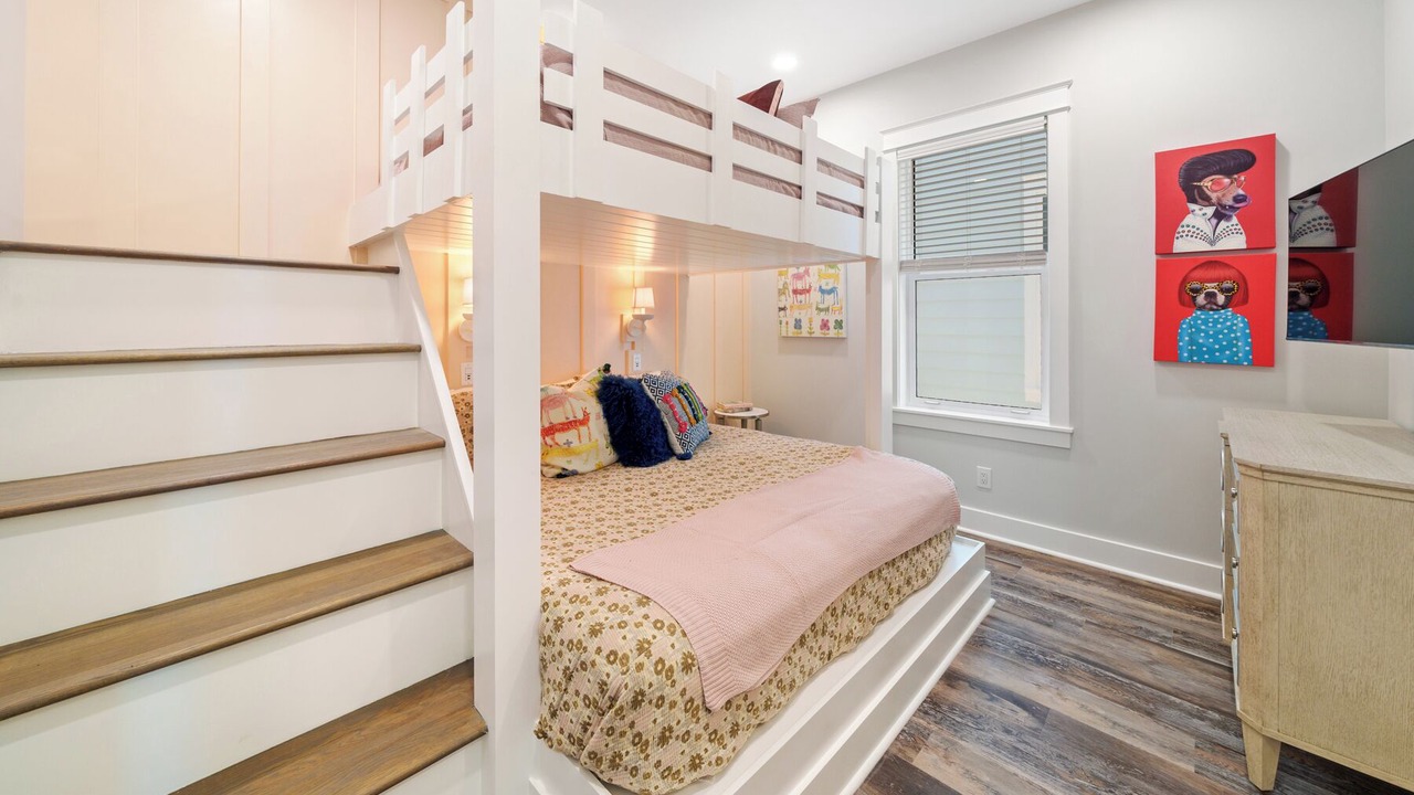 Photo of Bedroom in Lower Grand Lagoon