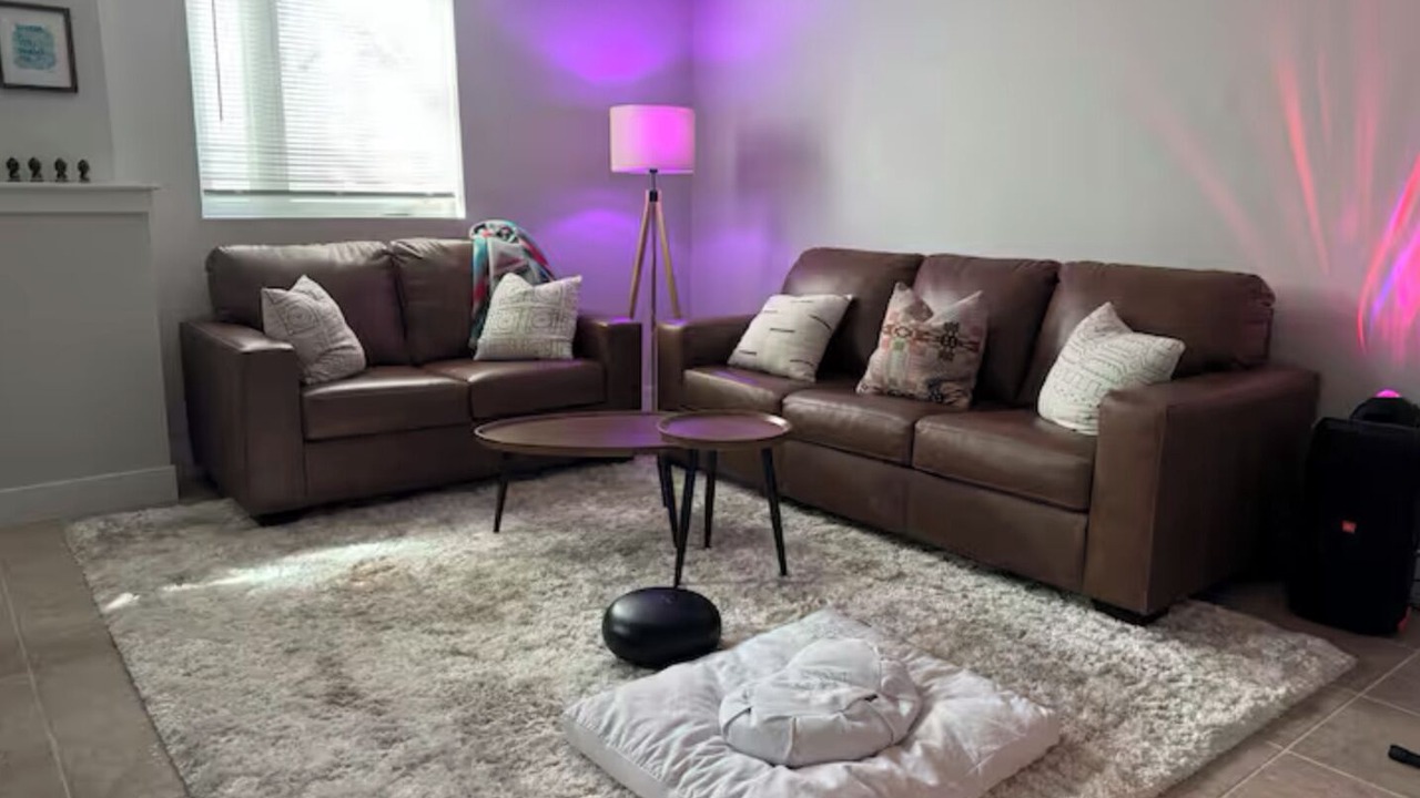 Photo of Livingroom in East Central