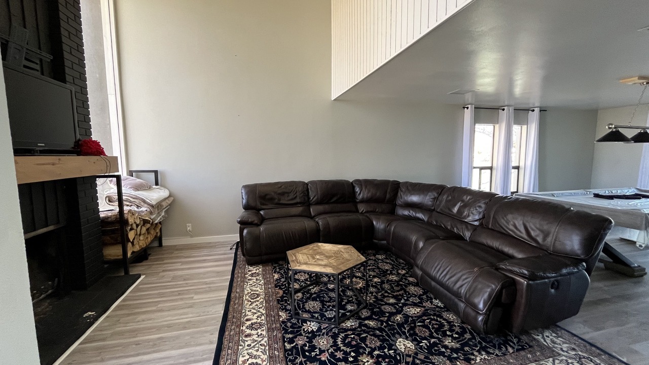 Photo of Livingroom in Stansbury Park