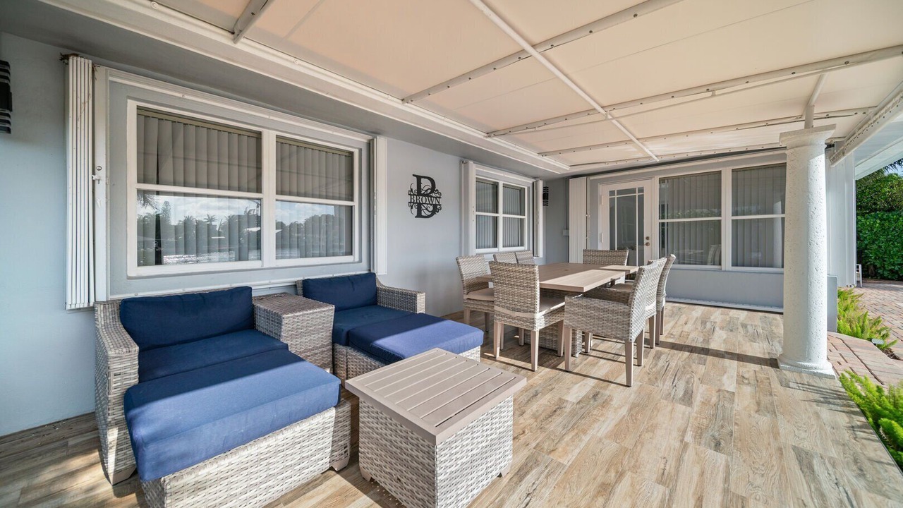 Photo of Outdoor in Santa Barbara Estates