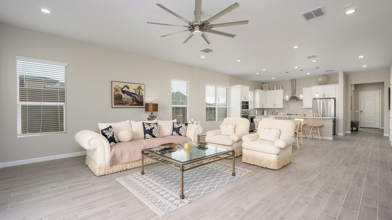 Photo of Livingroom in Desert Ridge