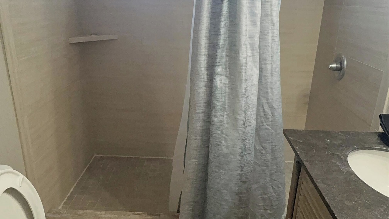 Photo of Bathroom in Marineland Acres