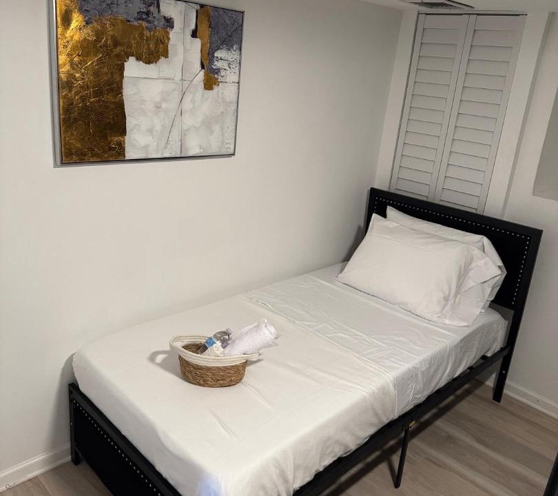 Photo of Bedroom in Hallandale Beach