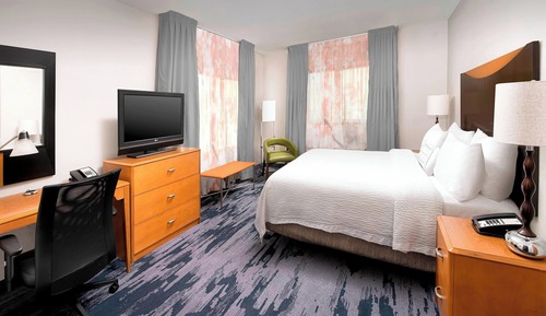 Room, 1 King Bed, Accessible Bathtub