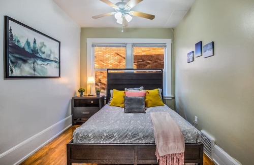 Lower Avenues Apartment | Historic Avenues Apt Downtown-25% Off Ski Rentals