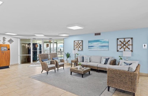 Holiday Isle Condo | (519) Paradise Found in this Stylish, high end condo. Stunning Views!