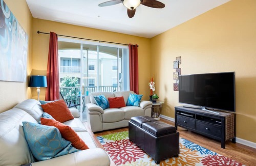 Windsor Hills Condo | Luxurious Mickey Themed Condo - Kids Will Love It! Only 2 Miles to Disney!