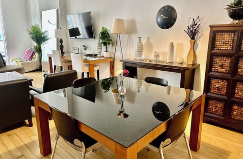 Brickell Condo | FREE Parking 2 King Beds Brickell 1BR Pool Gym