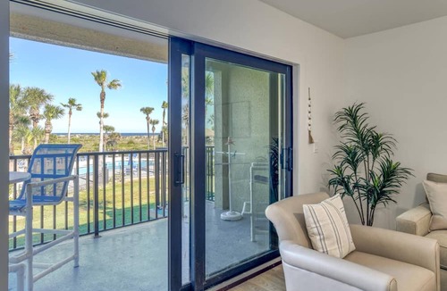 Surfcrest Village Condo | Oceanfront, Pool and Ocean Views, Complete Remodel, 2 Balconies, 2 Masters! $300 in Free Tickets!