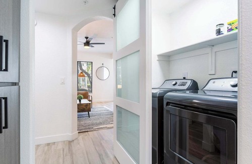 Desert Paradise Estates Apartment | 2BR CozySuites at Kierland Commons with pool #02