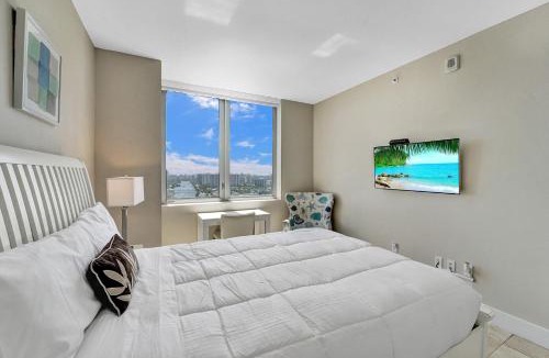 Hallandale Beach Apartment | Beachwalk Resort