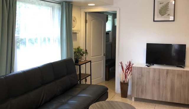 Sarasota Great Location and Best Price!