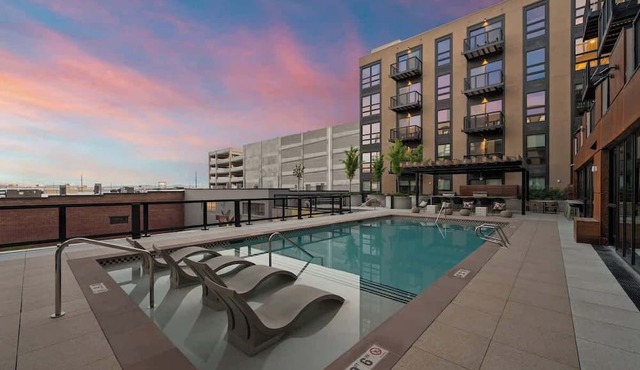 Downtown Salt Lake City Luxury Retreat - Pool, Sauna, and Parking