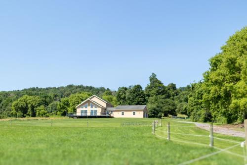 House with Scenic View, Deck, Hot Tub & Barn