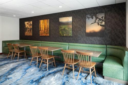 Fairfield Inn Suites Marianna 